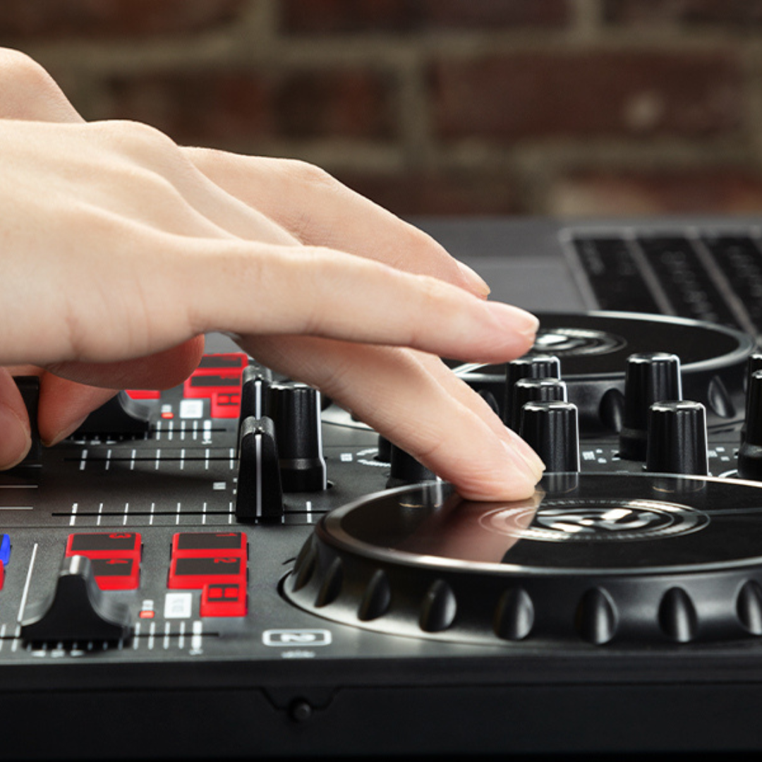 Sistema DJ Completo USB – 2 Piatti, Spettacolo di Luci LED e Serato DJ Lite